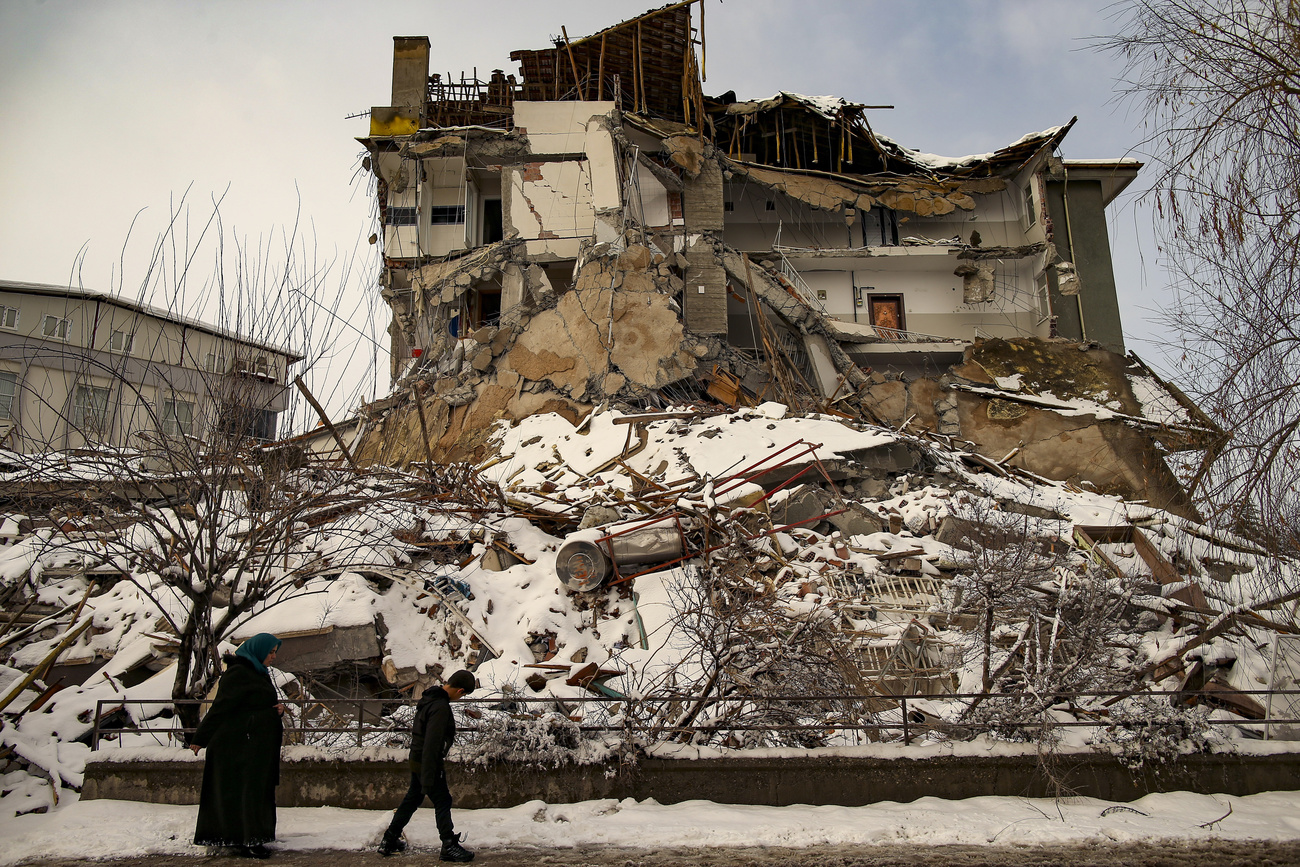 Eingestürztes Gebäude in Malatya, Türkei