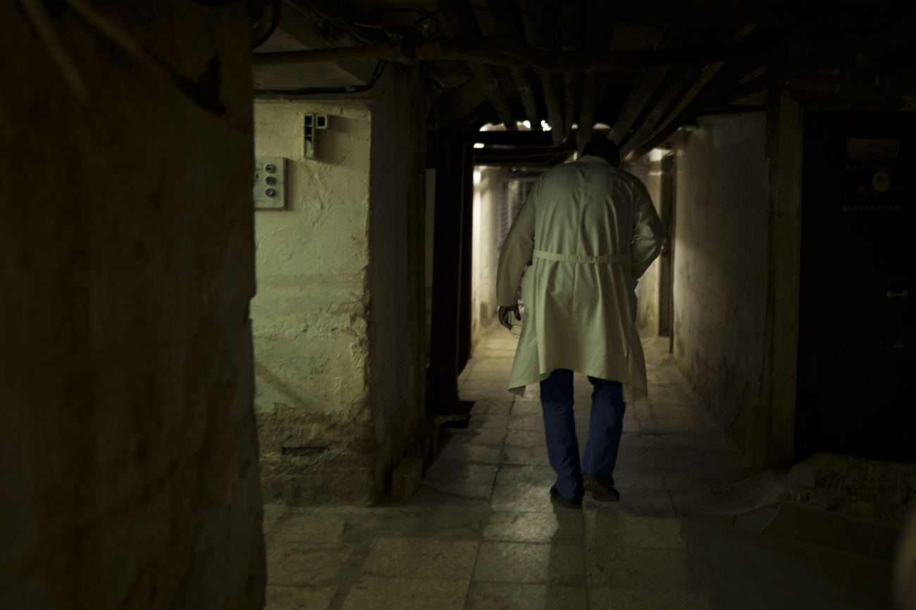 un médecin ukrainien dnas les soubassements d un hôpital