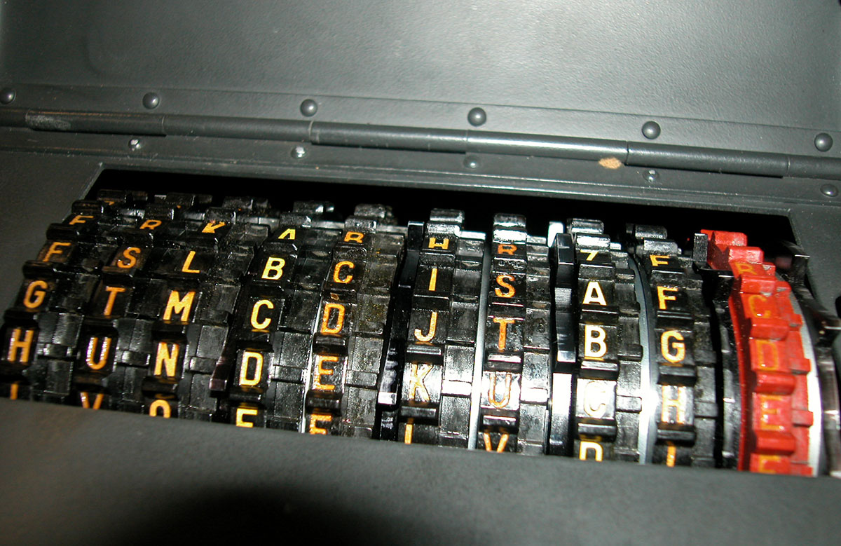 Nemeth Code Machine La Nema, machine à chiffrer suisse - SWI swissinfo.ch