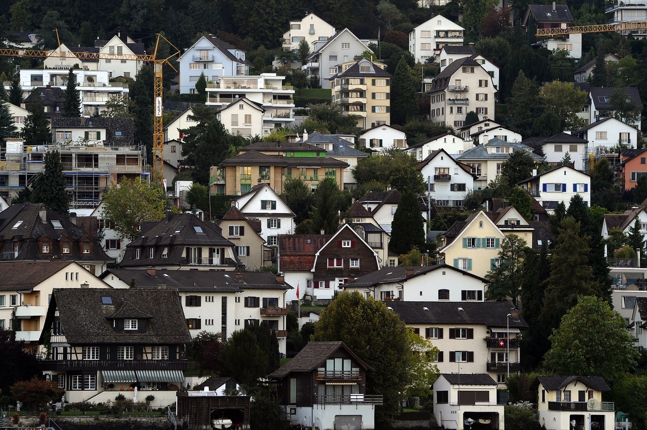 瑞士的平均房价在提契诺州，以及包括苏黎世(如图)在内的几乎整个德语区继续上涨。
