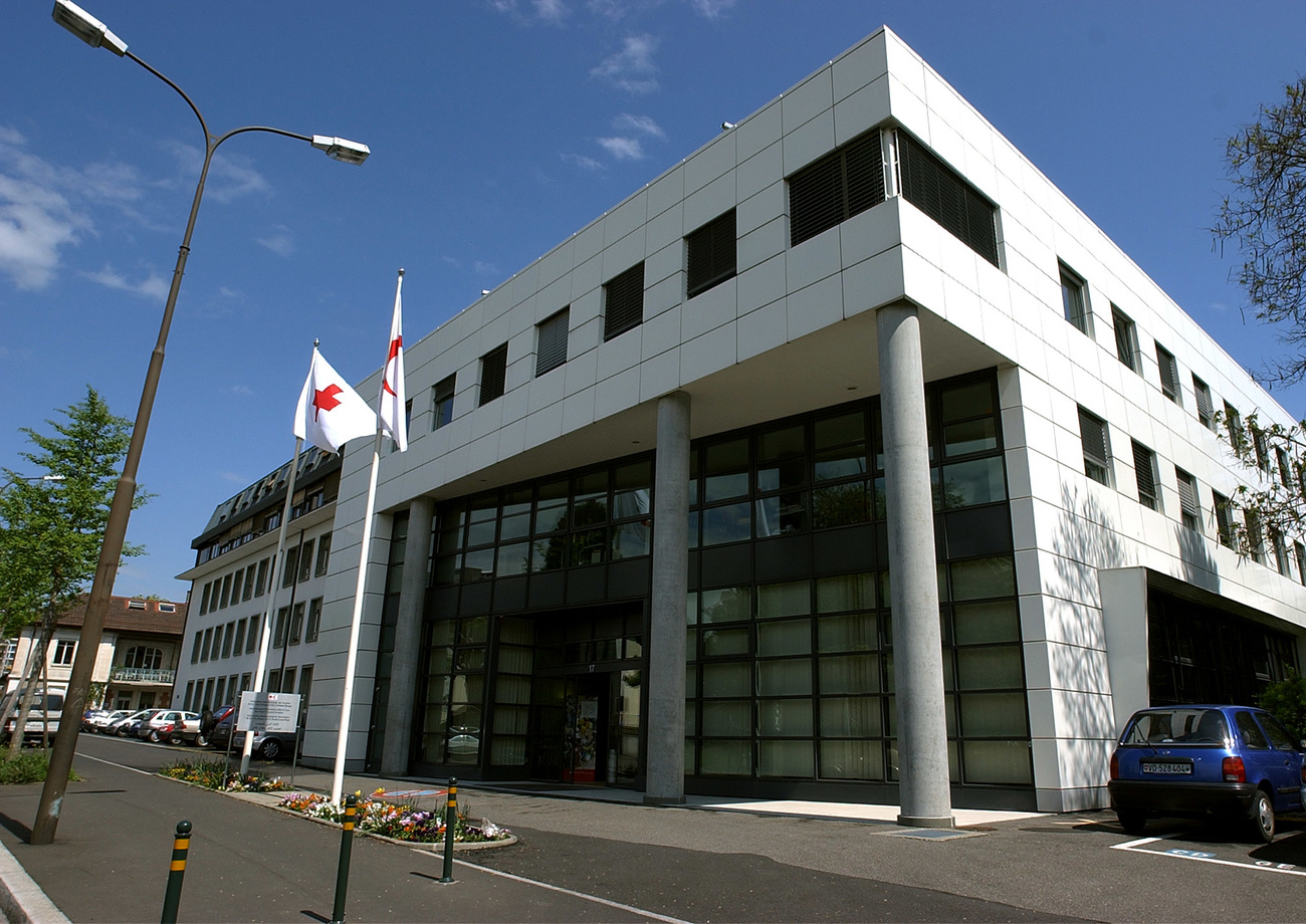 白い建物のファサード