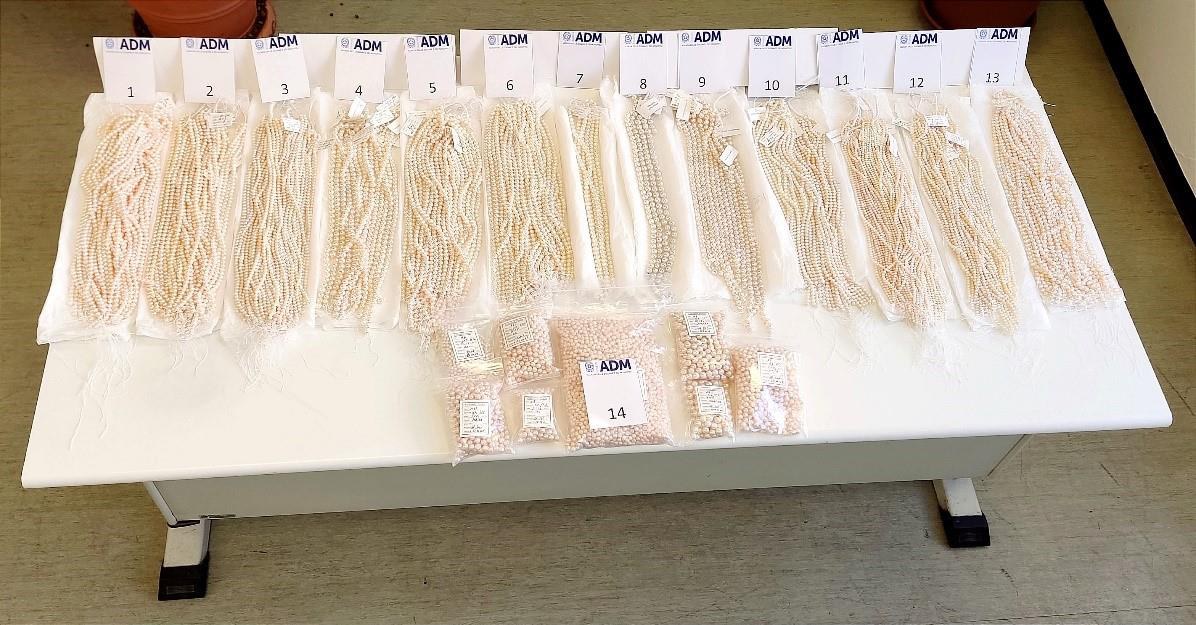 Il bottino sequestrato a Chiasso.
