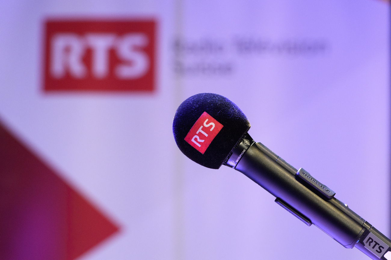 microphone rts