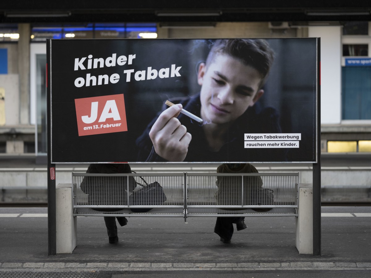 Implementation of tobacco ad ban stumbles in Swiss parliament
