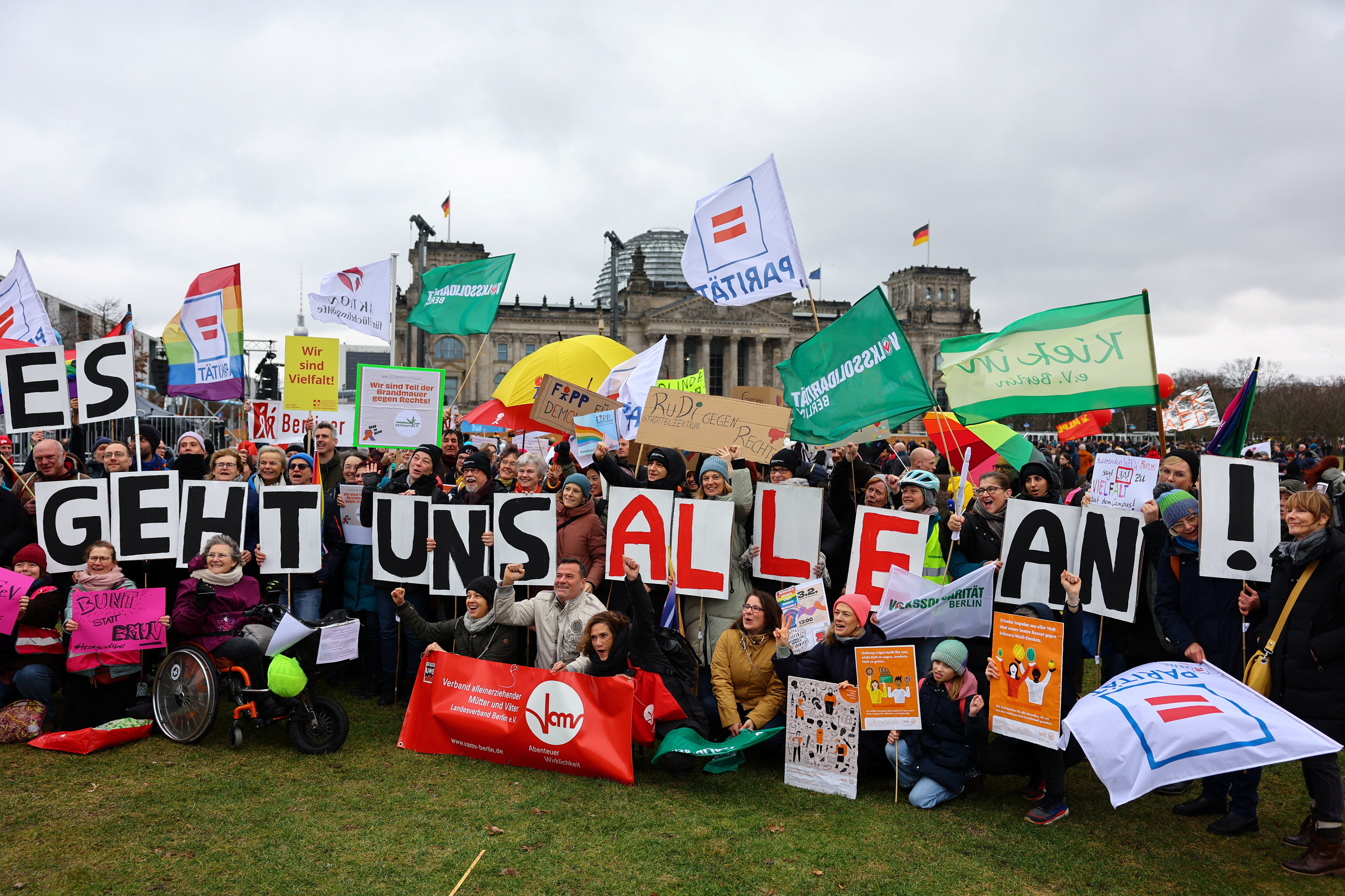 Around 200,000 gather across Germany in latest protests against far ...