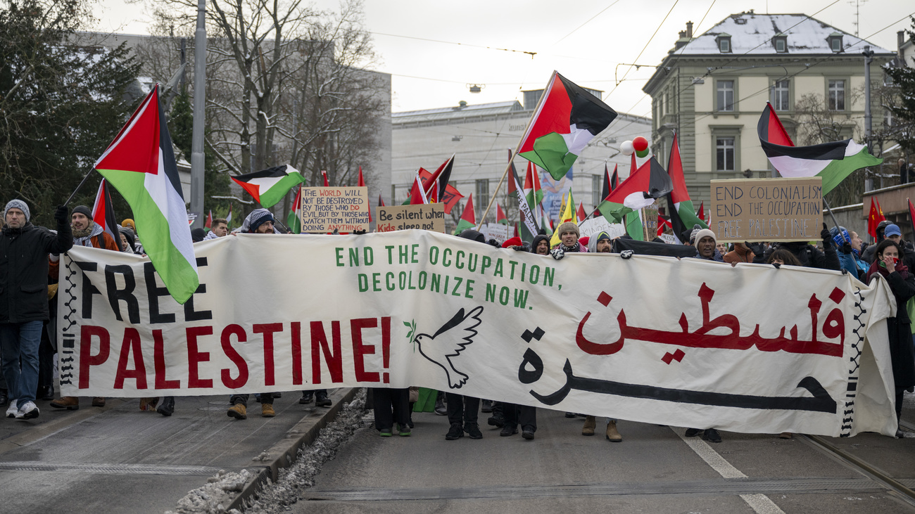 Manifestazione a Basilea contro l offensiva a Gaza.