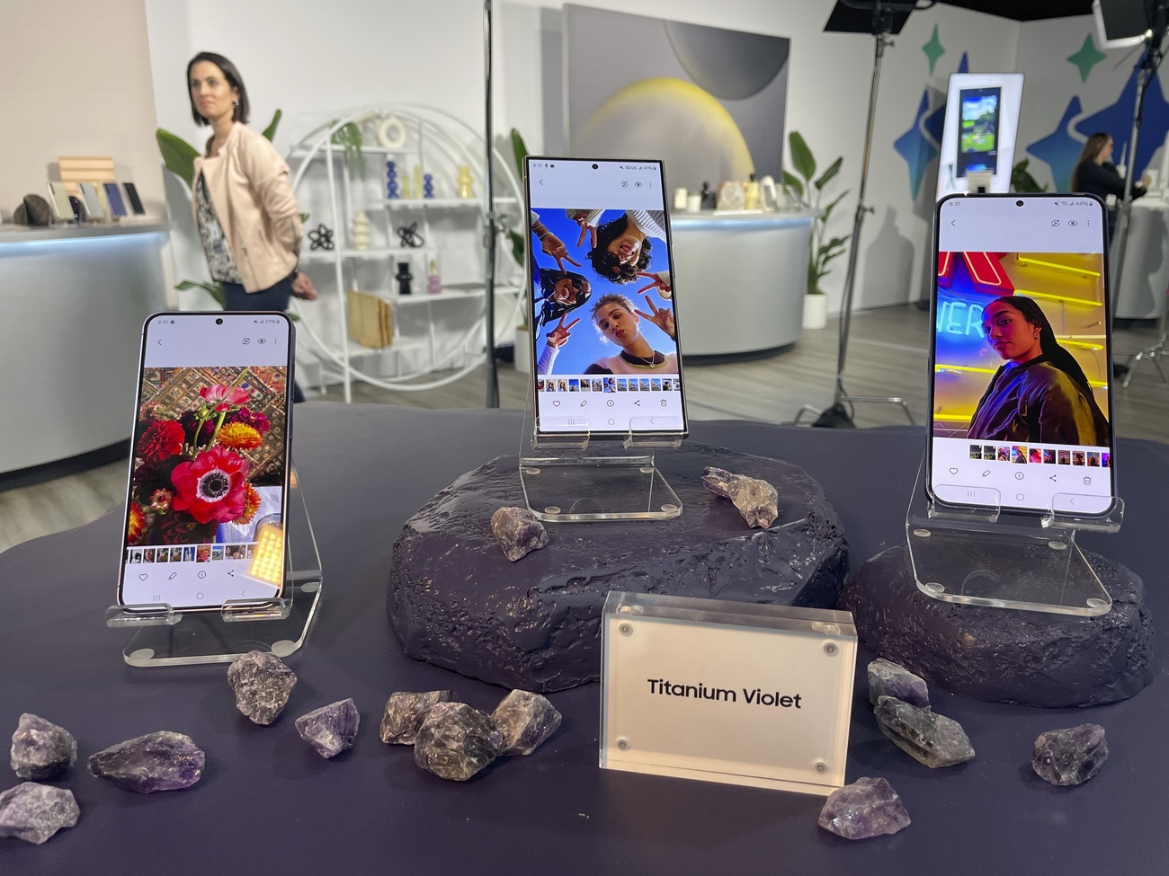 nuovi smartphone non rientrano nel budget dei consumatori svizzeri per l anno 2024.