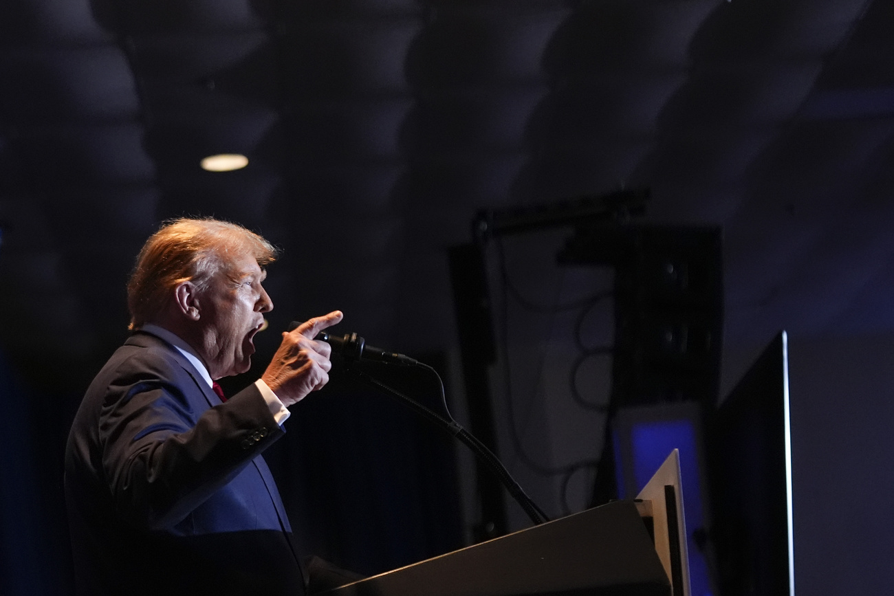 trump durante un comizio