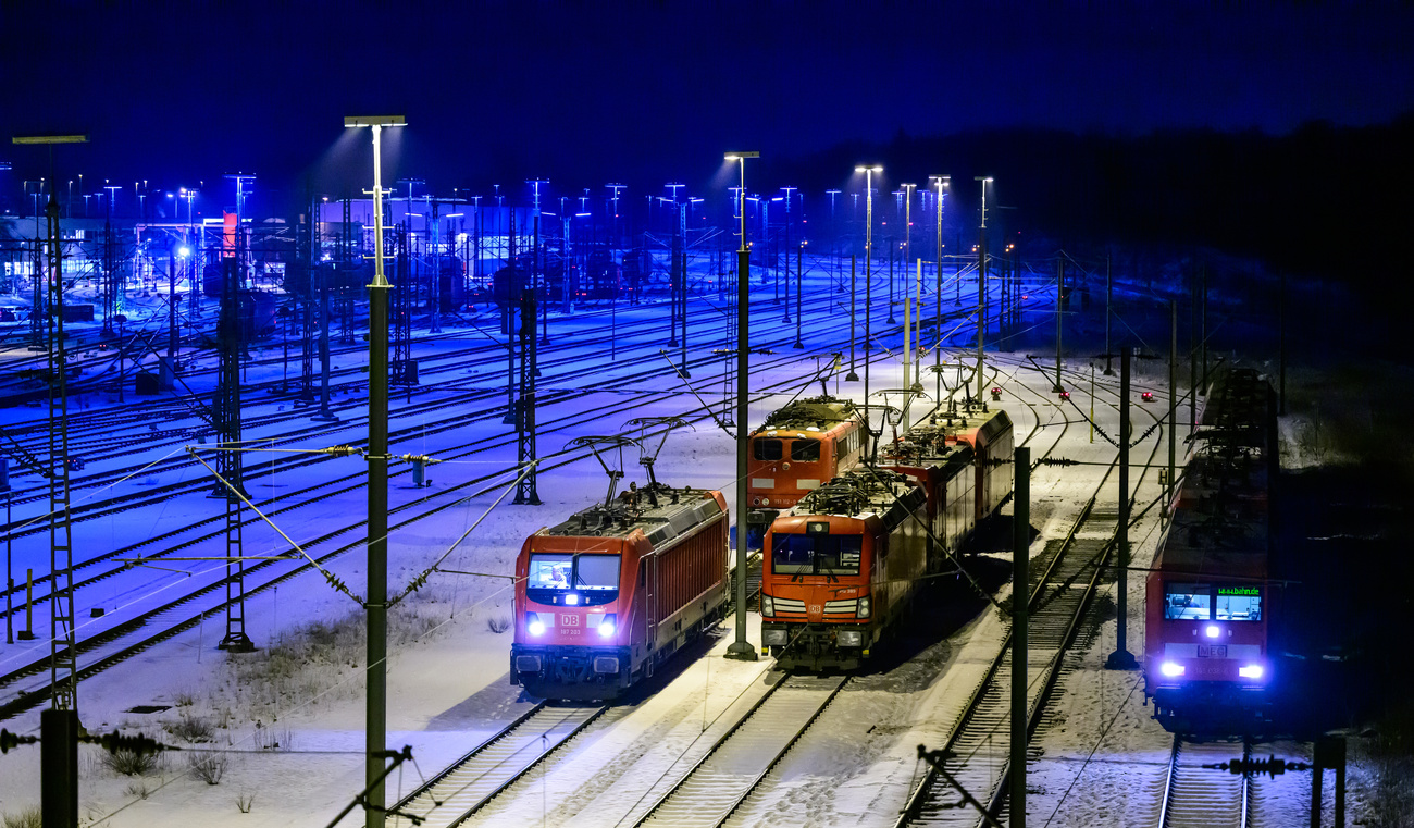 Швейцария инвестирует миллионы в железные дороги и водный транспорт