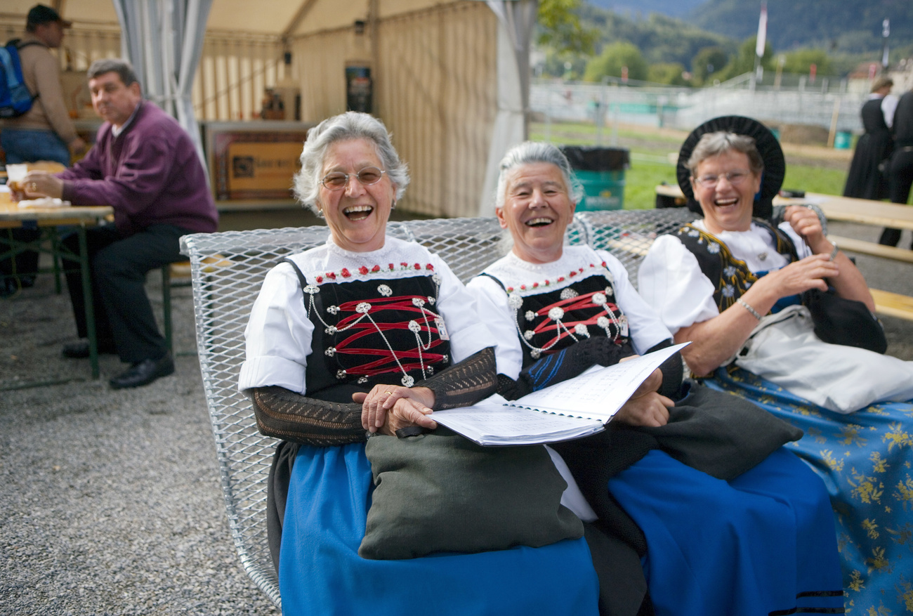 donne sorridenti