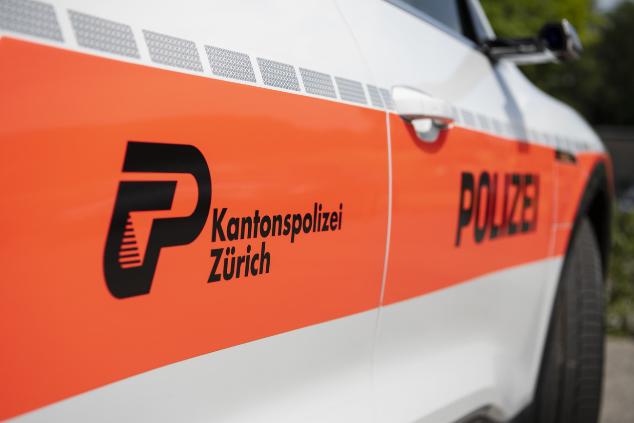 zurich cantonal police car