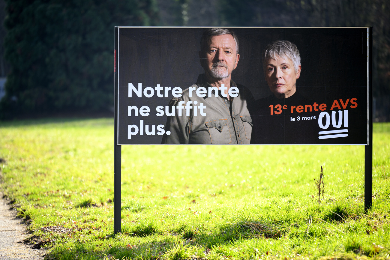 Il cartellone pubblicitario delle votazioni.