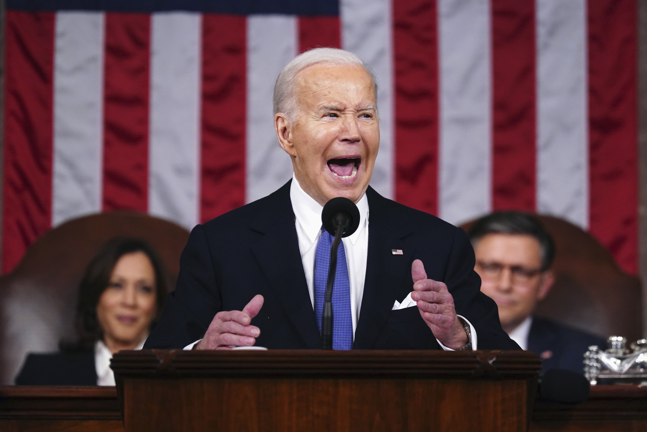 Joe Biden durante il discorso sullo Stati dell'Unione in parlamento.