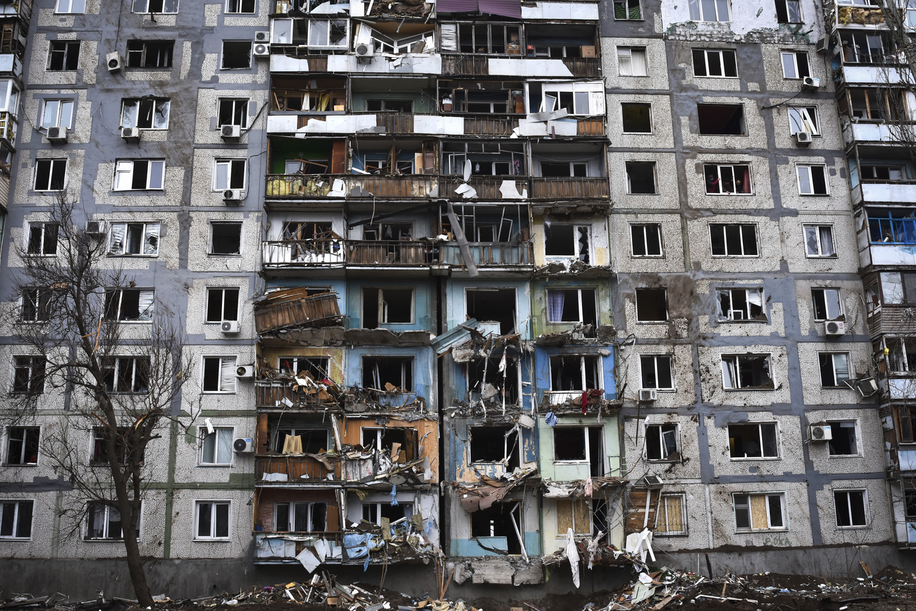 damaged building in ukriane