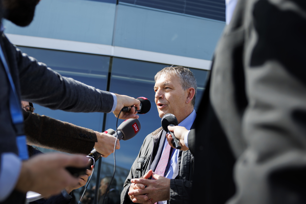 Philippe Lazzarini prla con i media a Ginevra