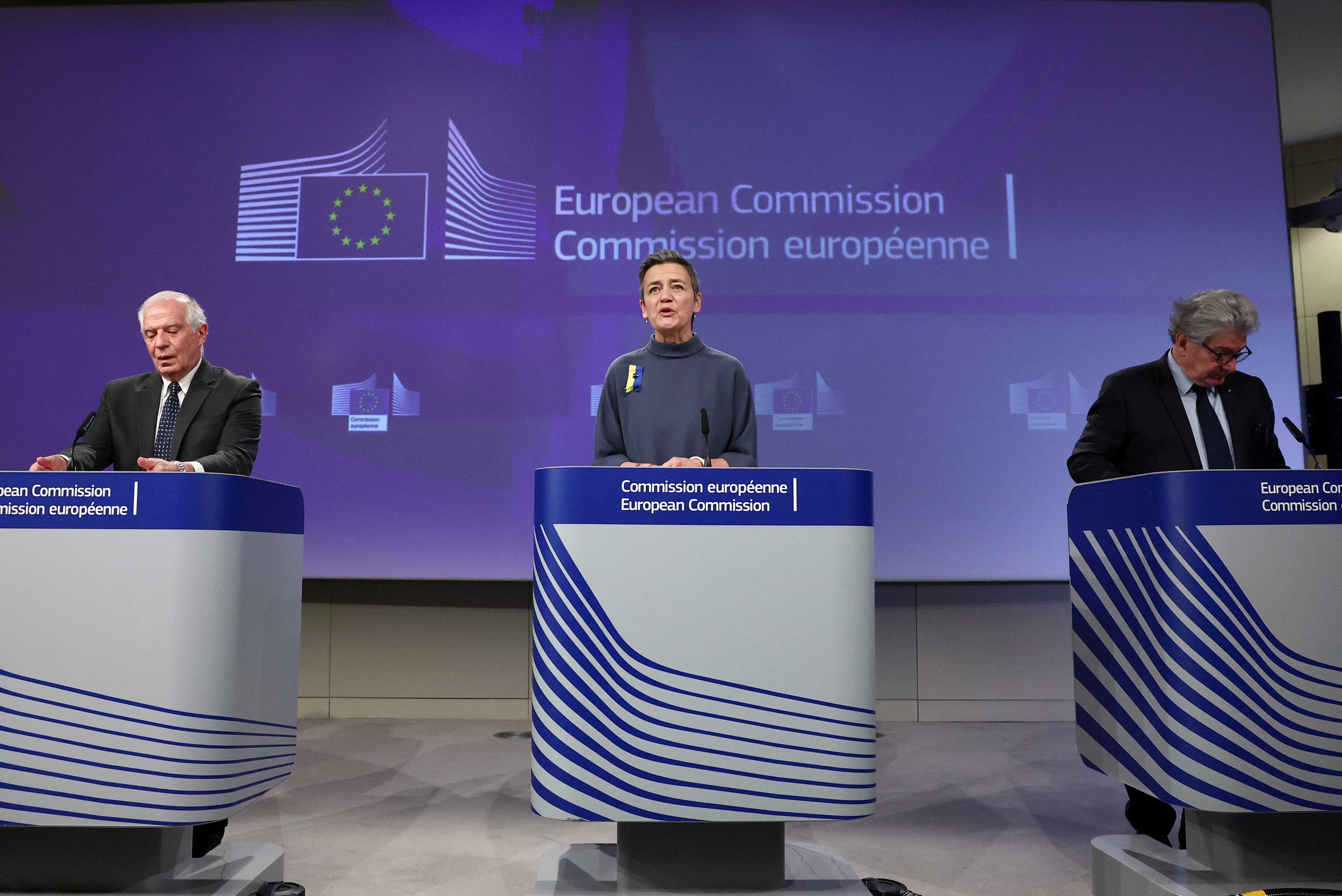 EU officials unveil 1.5 billion euro plan to boost arms industry - SWI ...