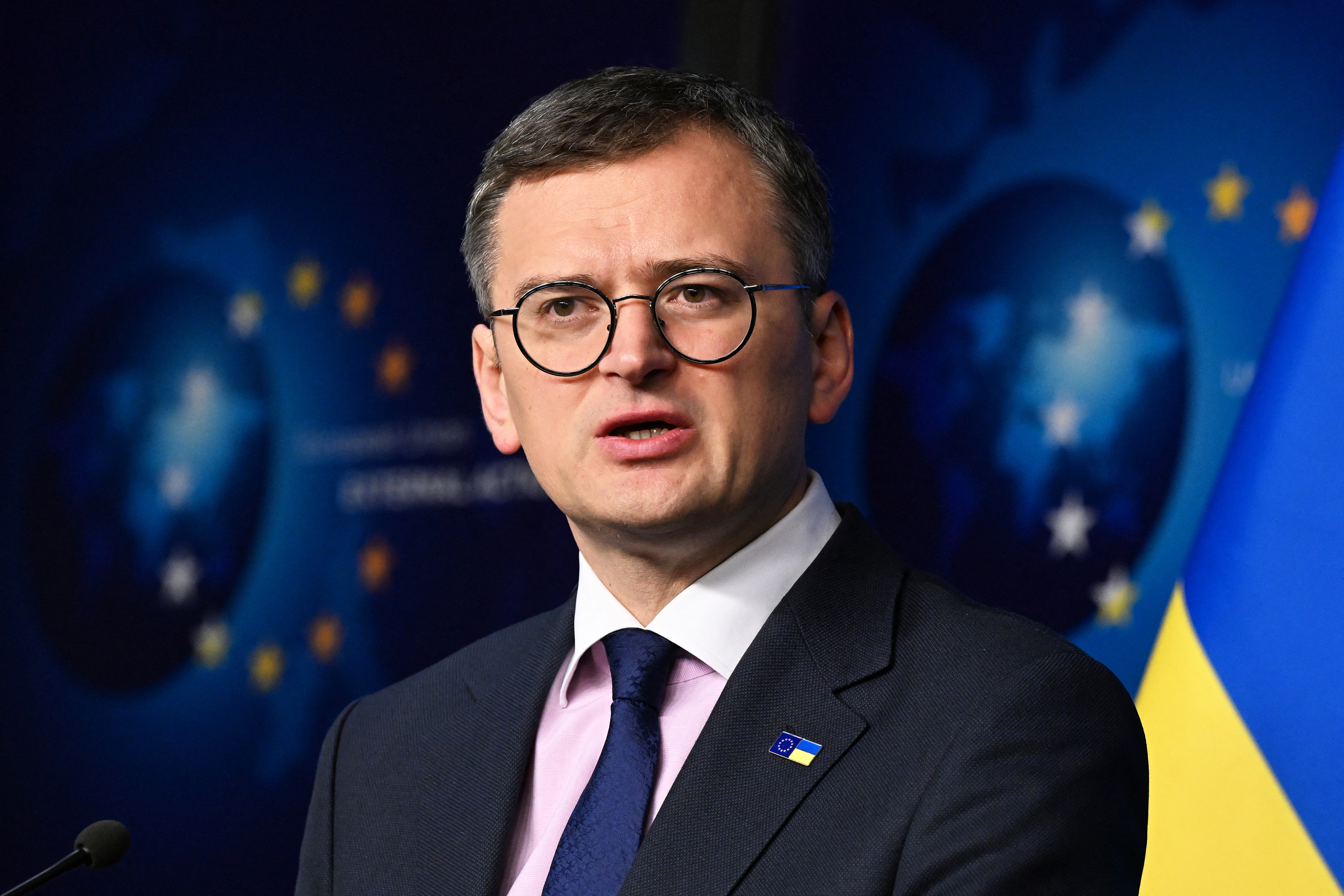乌克兰外交部长德米特里·库列巴对瑞士一贯的制裁政策表示赞赏。