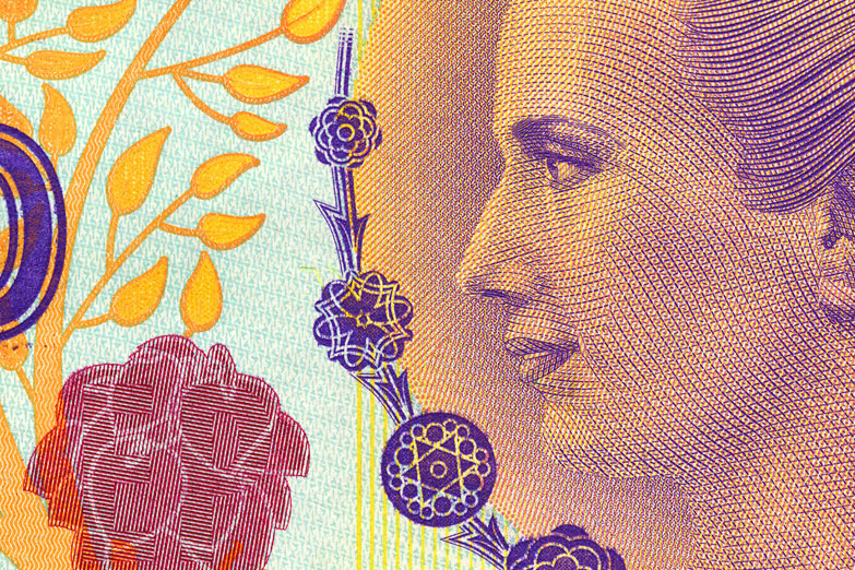Профиль Эвиты Перон на аргентинской банкноте.