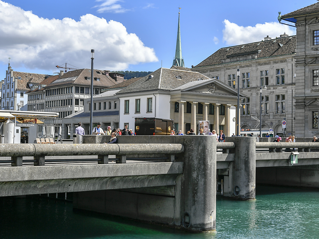 FIDUS、「Auf der Brucke in Zurich」 Nach Abbruch: Das wird Zürichs neue Brücke über die Limmat