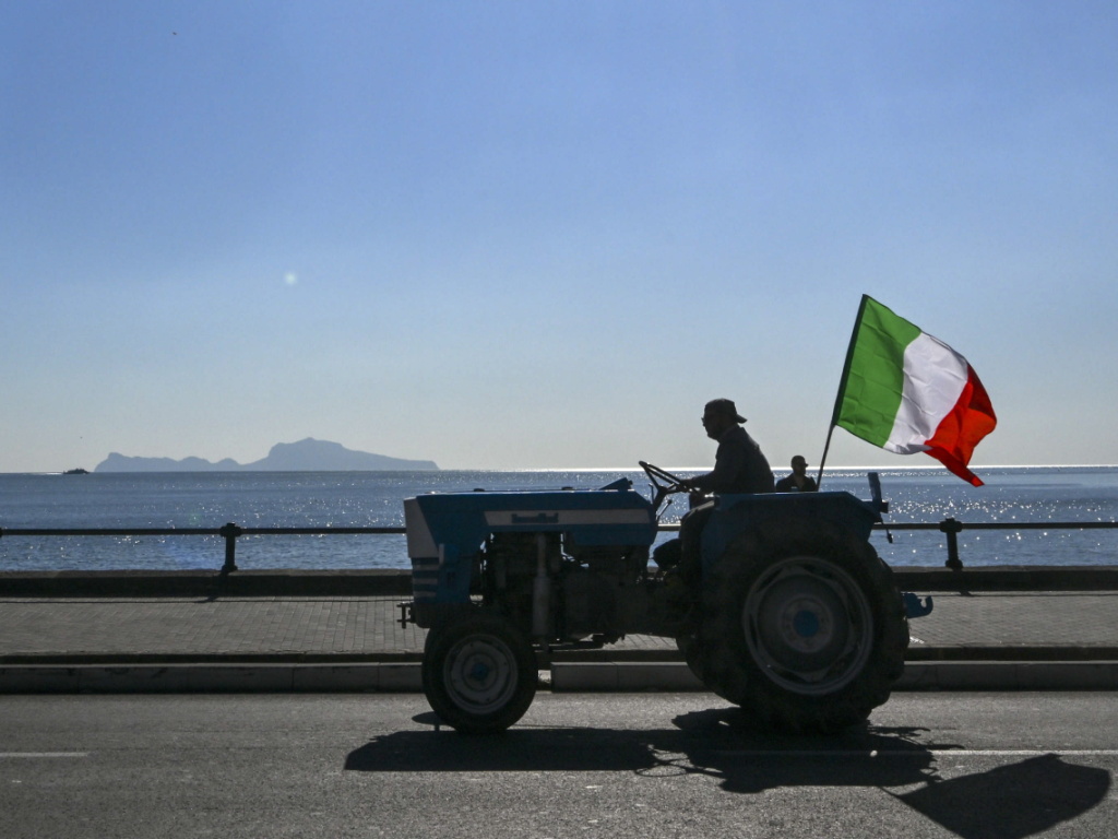 Italia: previsione di crescita per il 2024 ridotta all’1% Italia: previsione di crescita per il 2024 ridotta all’1%