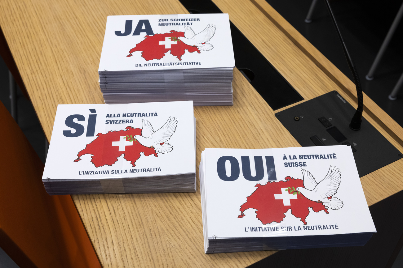 initiative sur la neutralité suisse