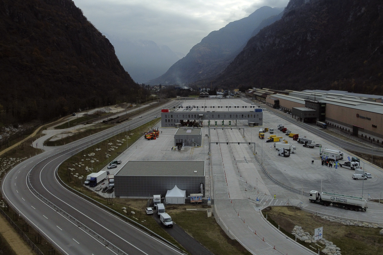 Il centro di controllo dei mezzi pesanti di Giornico.