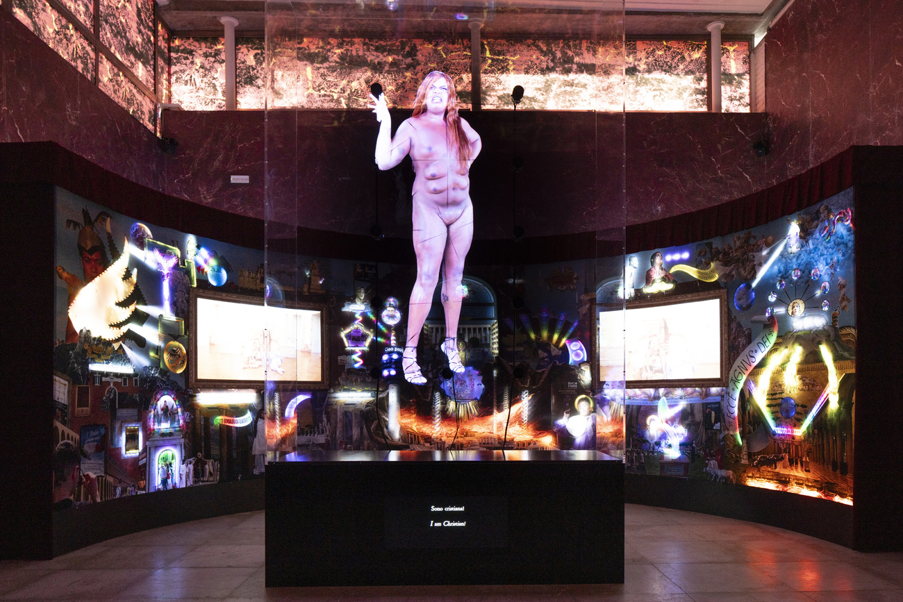 "Rome Talisman", the second part of Guerreiro's installation, welcomes the visitors with a hologram of Brazilian trans artist Ventura Profana.