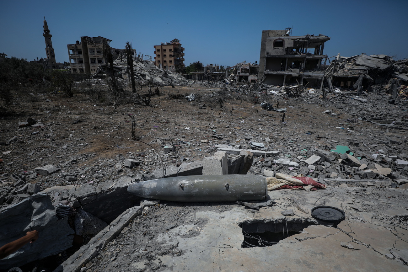 Case abbattute nella striscia di Gaza.