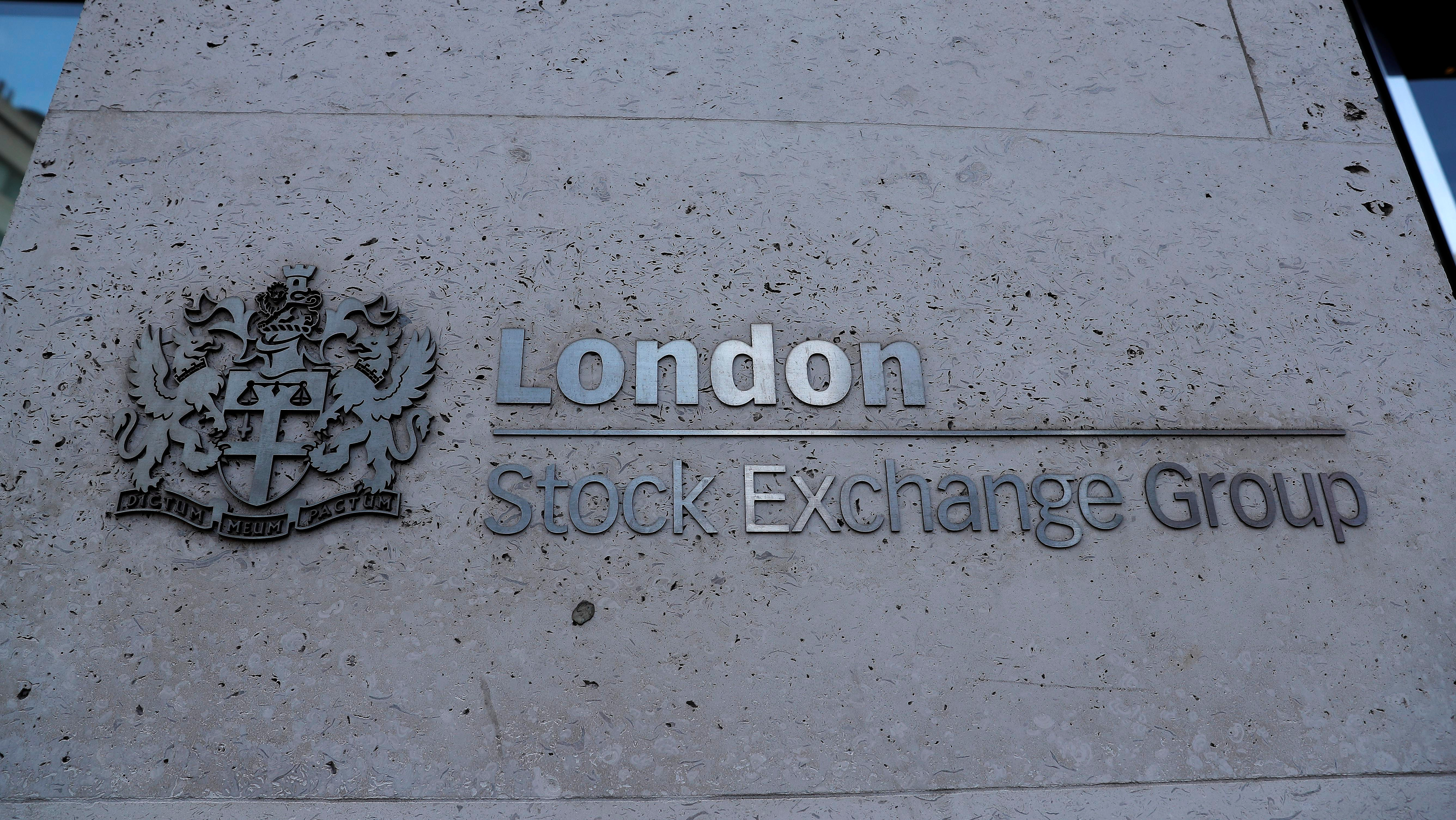 FTSE 100 edges lower as financials drag - SWI swissinfo.ch - Vimarsana News