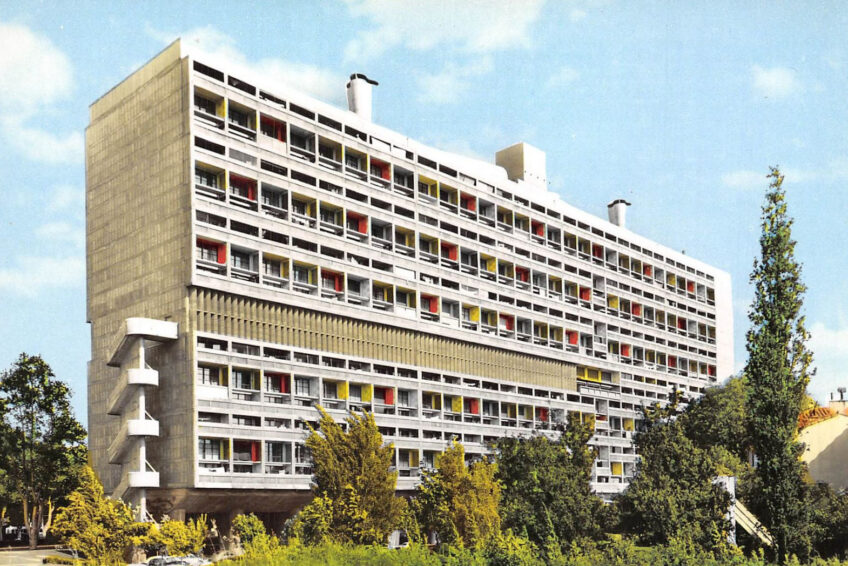 Aussenansicht der Siedlung von Le Corbusier.