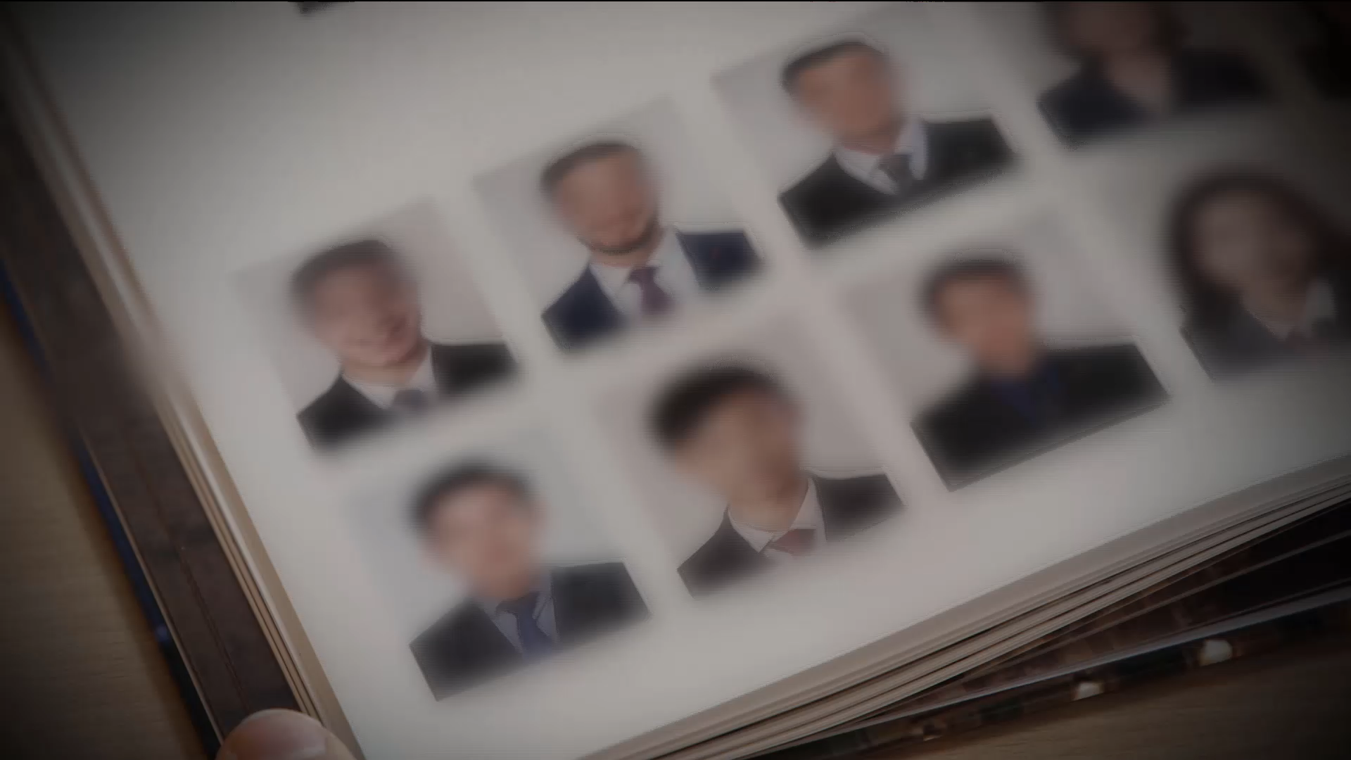 在莱辛酒店管理学校2018年校友册中收有该学生的照片(左下)。