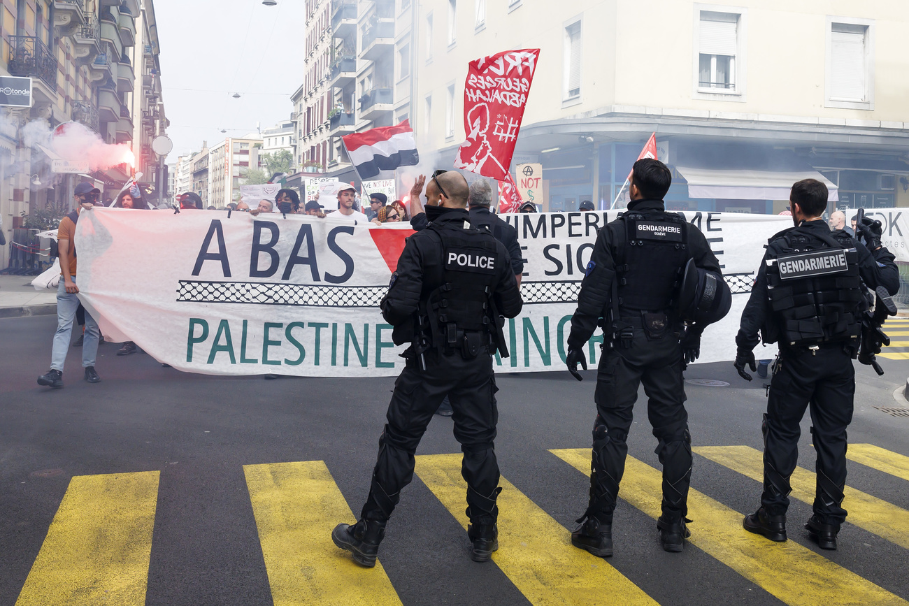 Die Schweiz verletzt das Protestrecht: Amnesty International