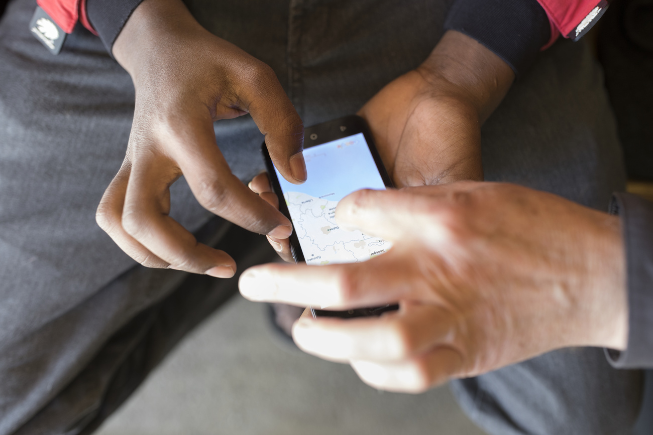 smartphone con mappa