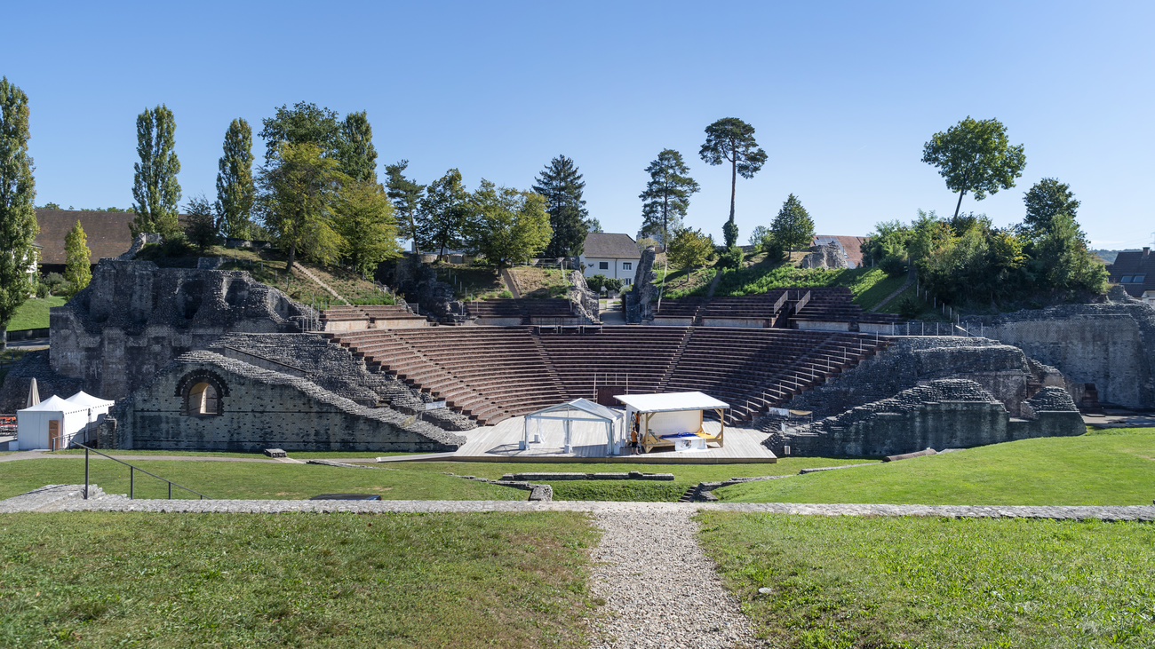Panoramica del teatro romano di Augusta Raurica, vicino a Basilea.