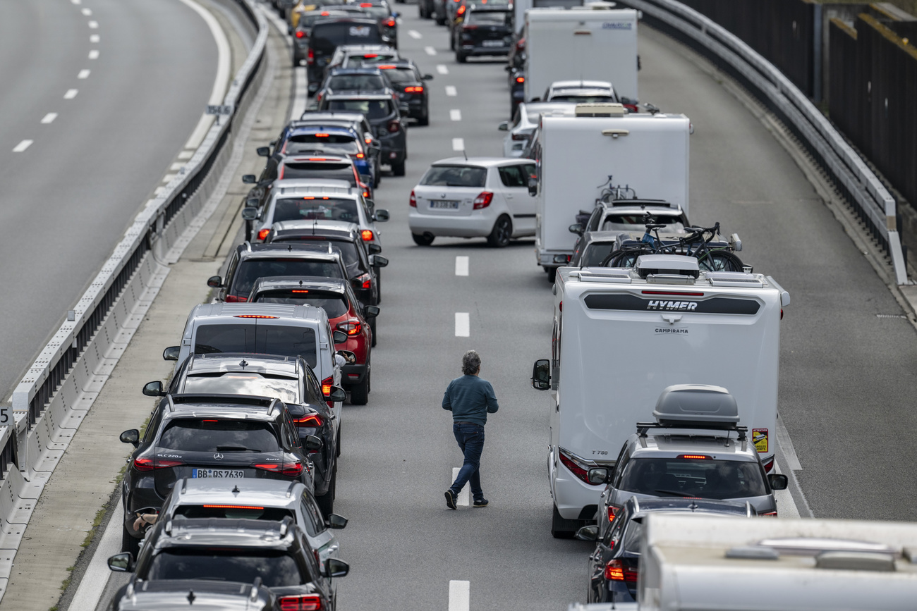 Traffic queue kilometres in length, southbound to the Gotthard road tunnel, pictured on Friday, March 29, 2024.