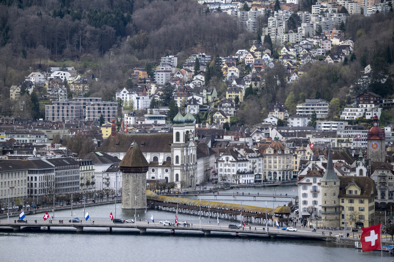 Foto Lucerna.