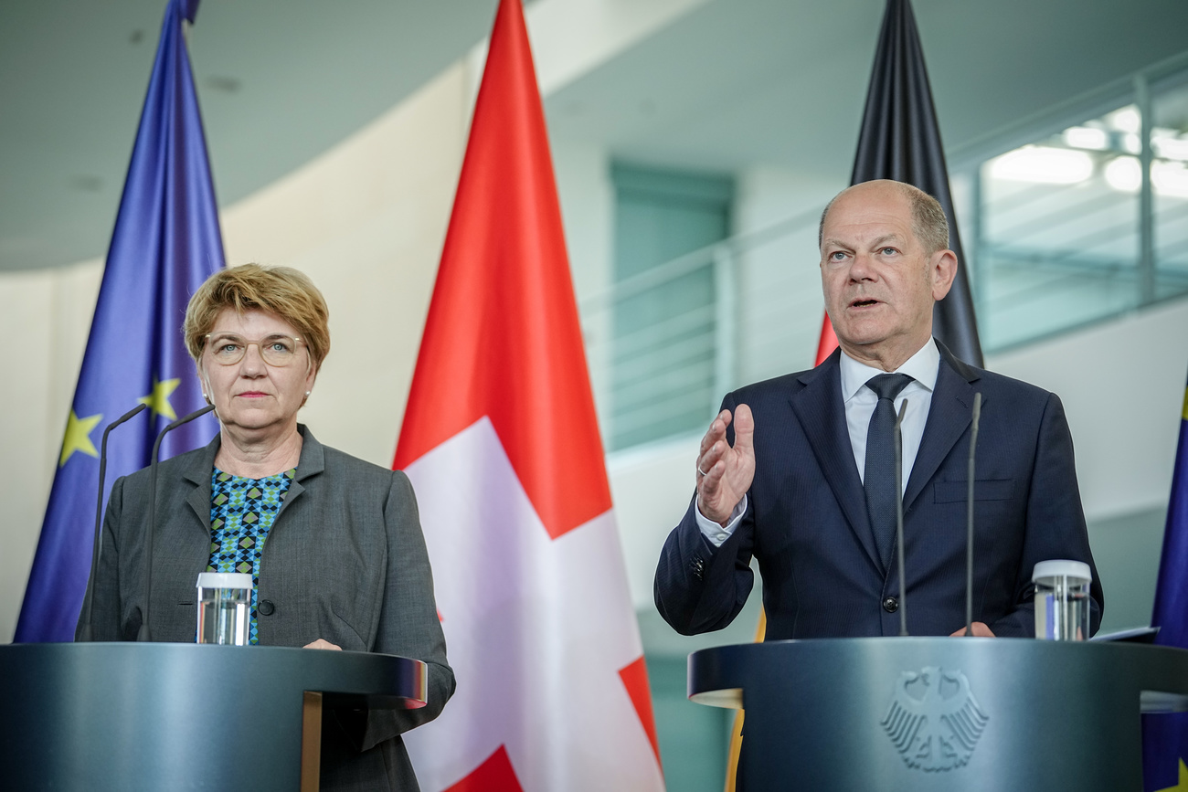 viola amherd e olaf scholz