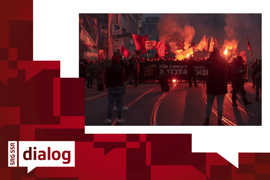 demonstrationszug mit pyros
