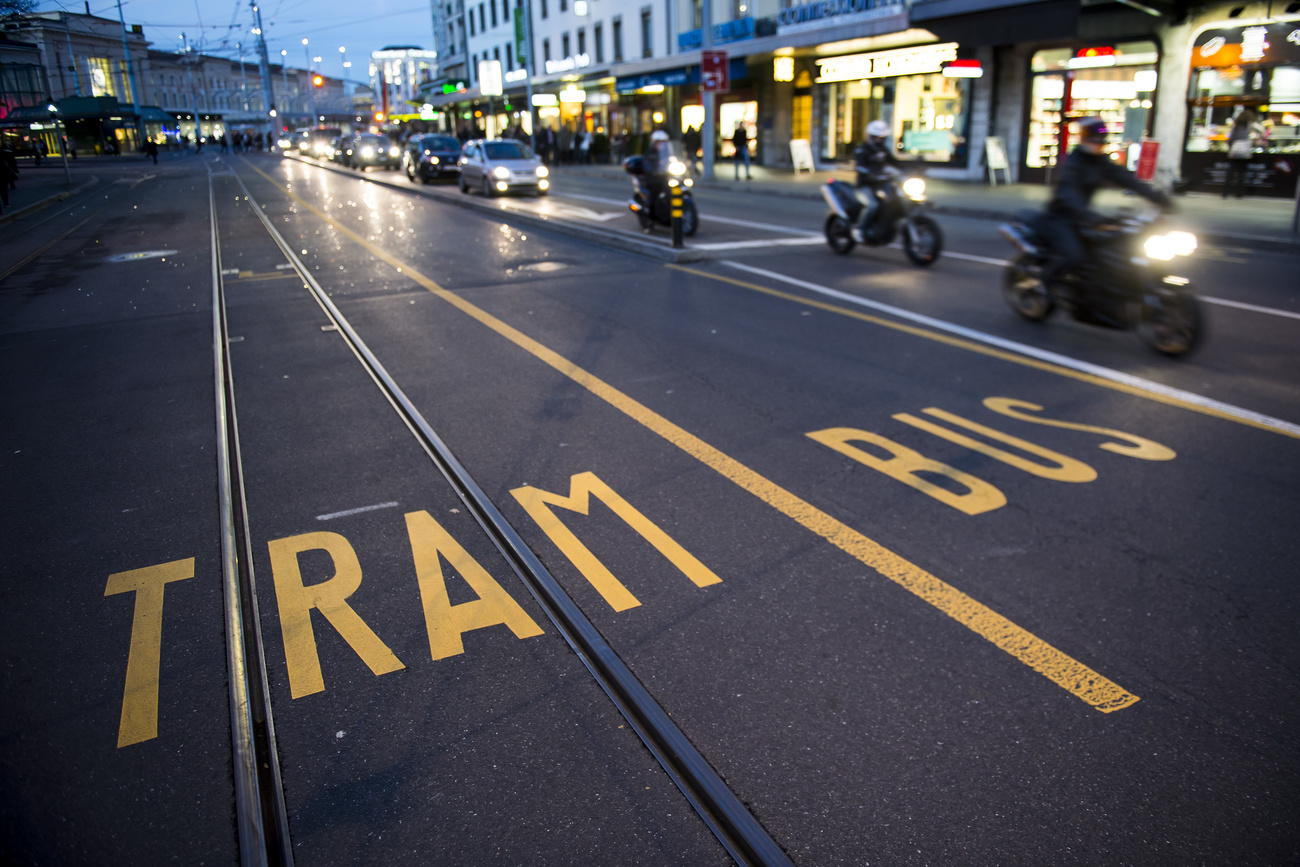 Corsie per tram e bus.