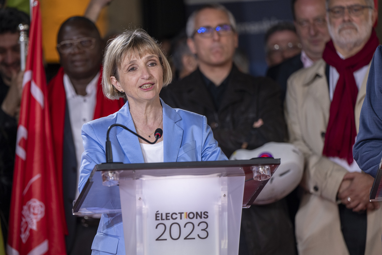 Fabienne Fischer durante la campagna elettorale del 2023.