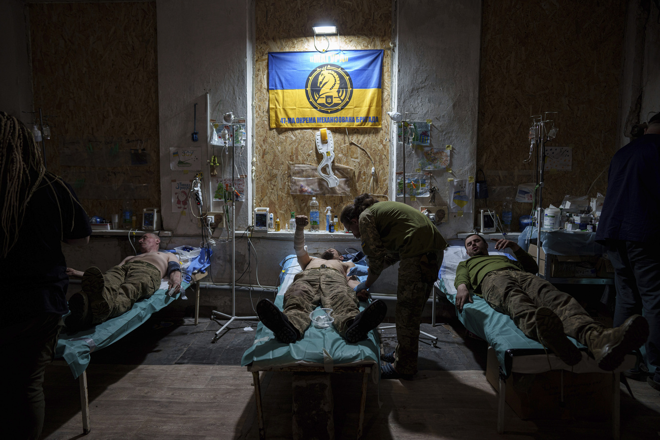 Verletzte ukrainische Soldaten in einem Lazarett