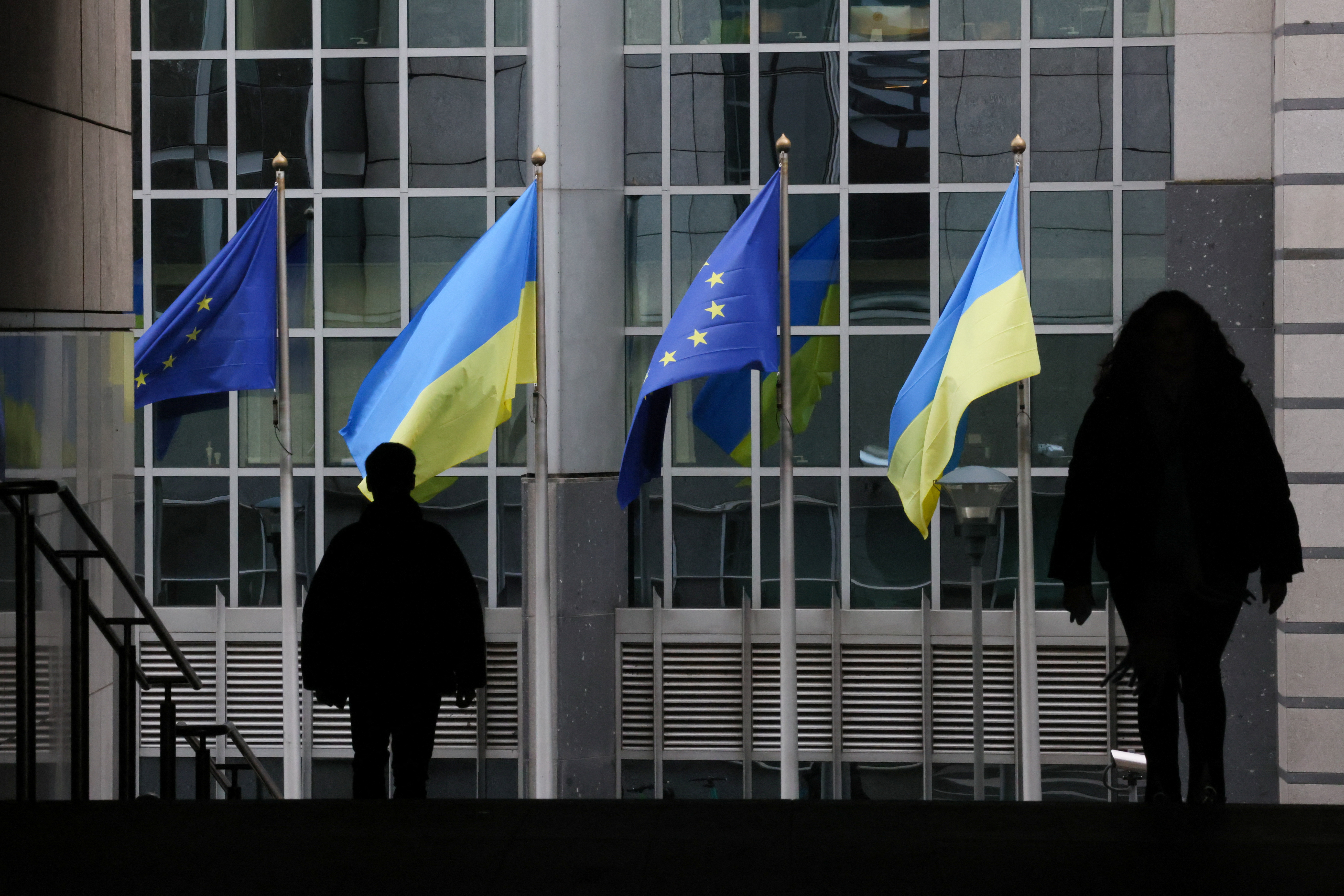 How G7, EU plan to leverage frozen Russian assets for Ukraine - SWI ...