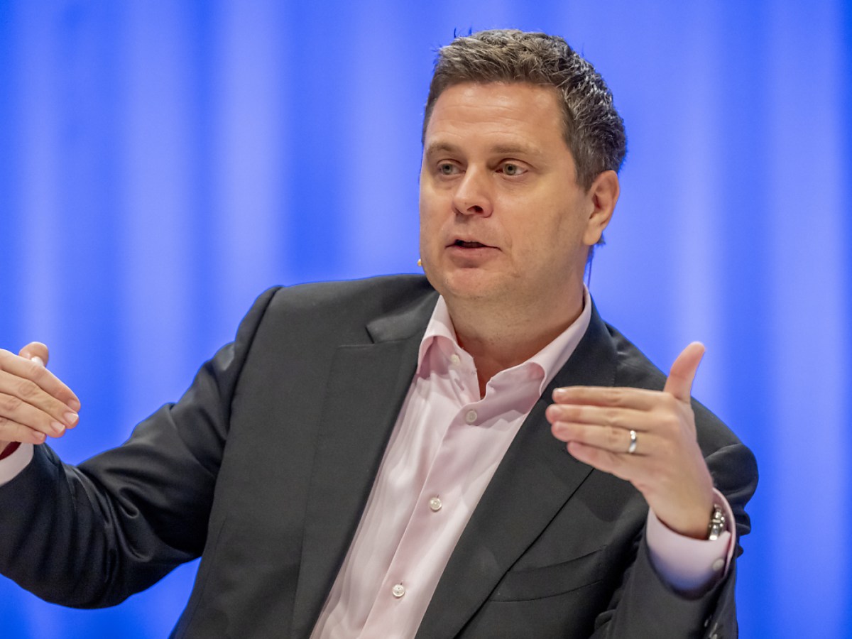 Roche will Abnehm-Medikamente schnell auf den Markt bringen - SWI ...