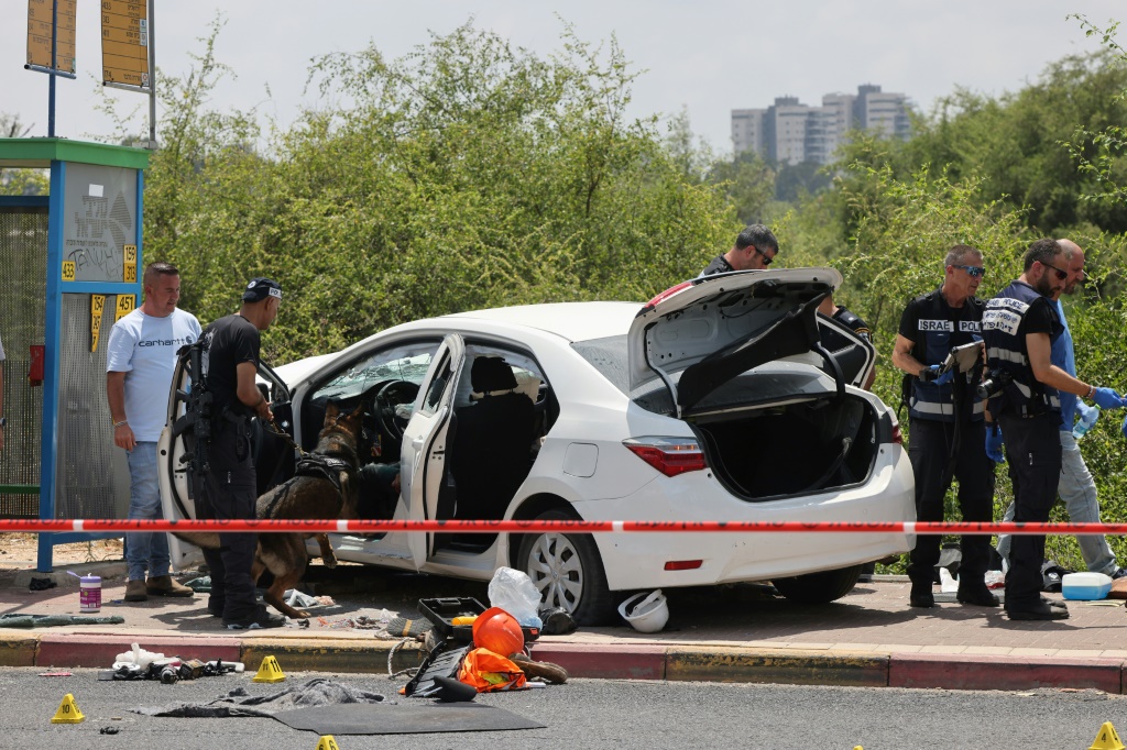 Cuatro heridos en un ataque con coche ariete en el centro de Israel ...