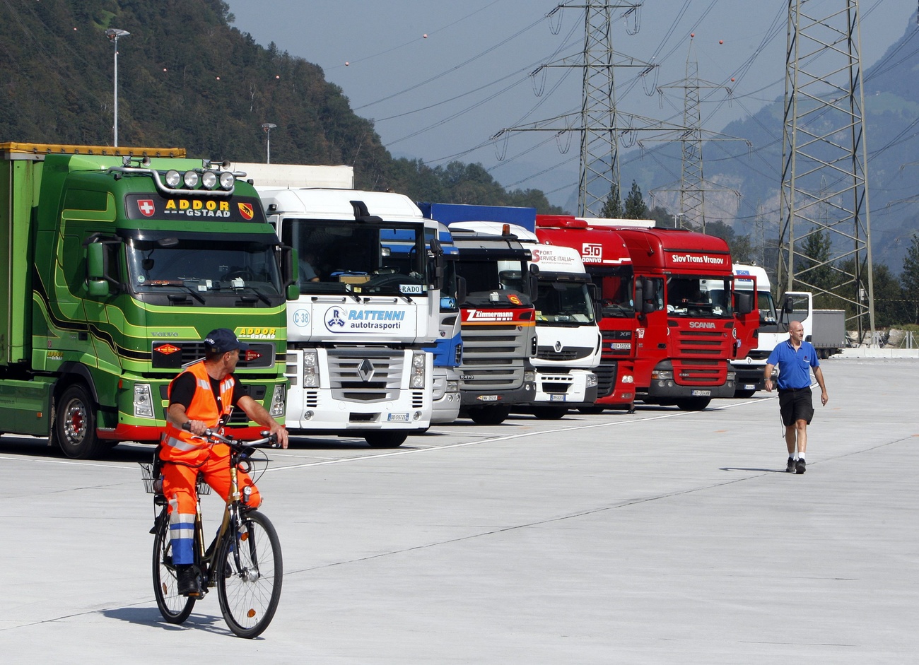 camion posteggiati
