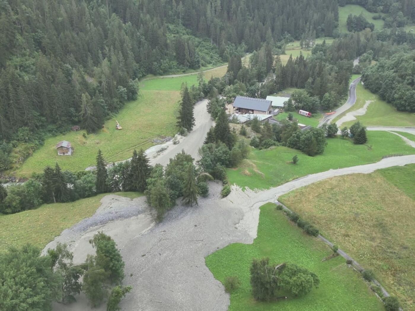 Two hamlets and a campsite in Valais evacuated