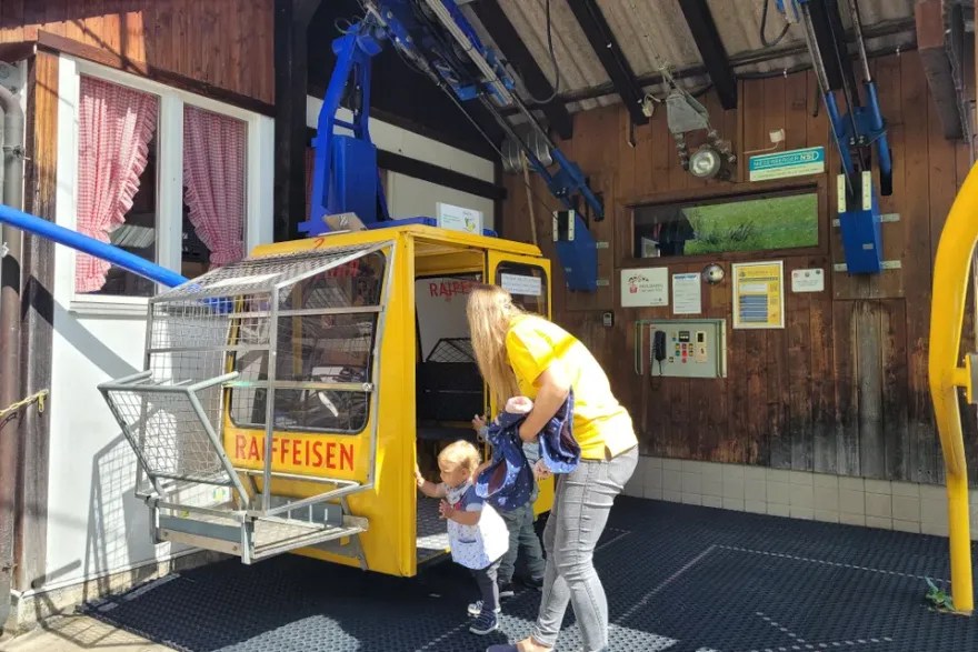 Kleine Seilbahnkabine