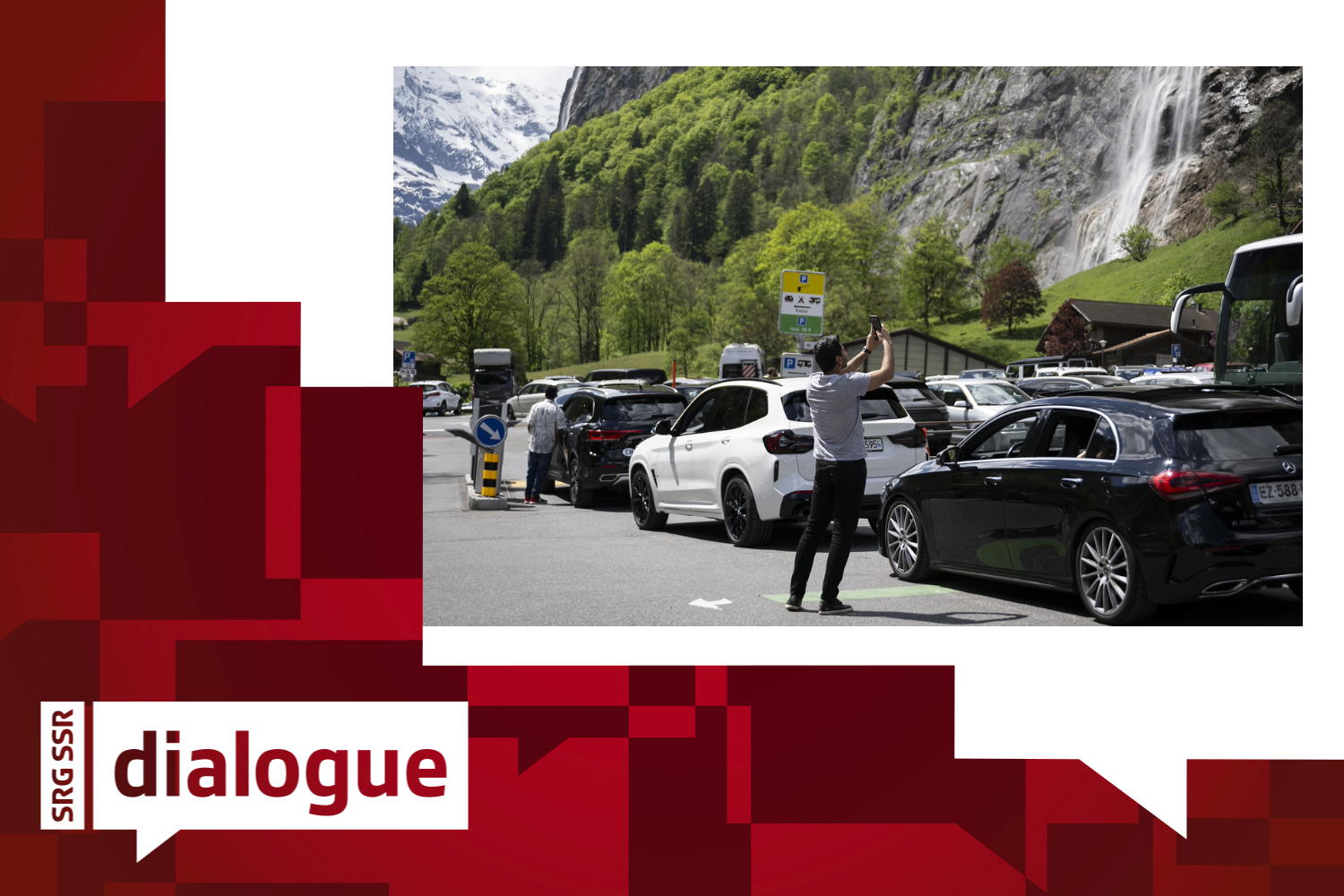Tourists wait with their cars for free parking spaces at the church car park, on Sunday, 19 May 2024 in Lauterbrunnen in the Bernese Oberland. The holiday resort of Lauterbrunnen wants to introduce an entrance fee for day tourists travelling by car. Like many other tourist resorts around the world, the municipality in the Bernese Oberland struggles with large streams of tourists.