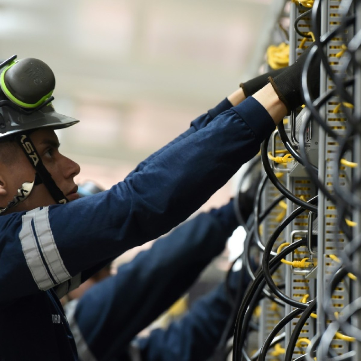 Criptomineração no Paraguai: a lei da selva no país da energia barata - SWI  swissinfo.ch