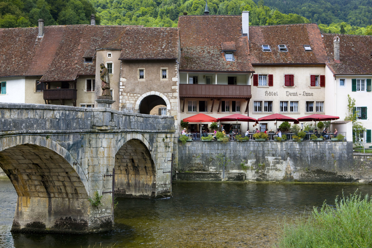 Die Brücke über die Doubs in Saint-Ursanne.